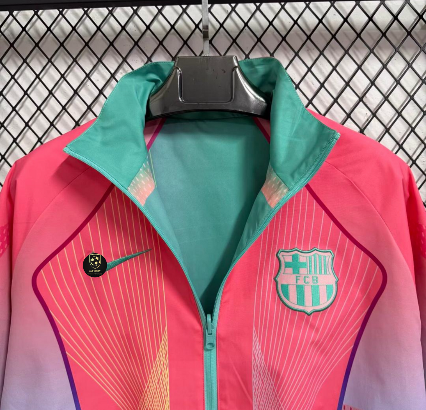 Barcelona Reversible windbreaker “pink and baby blue “ 25/26