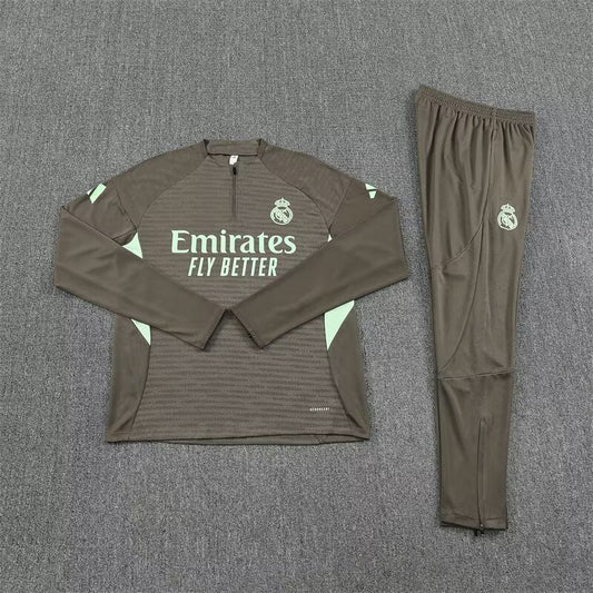 Real Madrid tracksuit 25/26